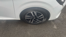 Peugeot 208 1.2 PureTech 100 Allure Premium 5dr Petrol Hatchback